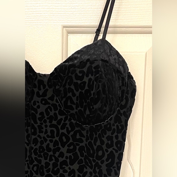 Black leopard dress🖤 - Picture 4 of 4